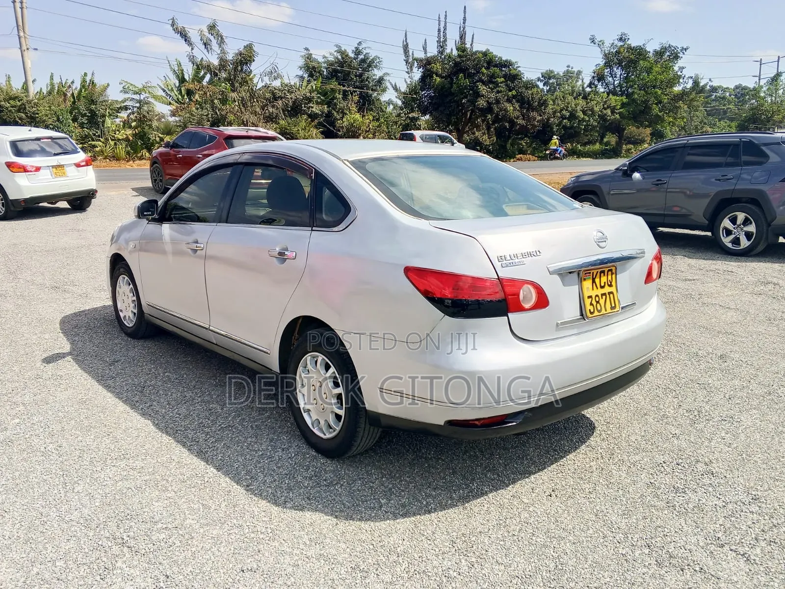 Nissan Bluebird 2014 Silver