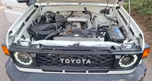 Toyota Land Cruiser 2012 White