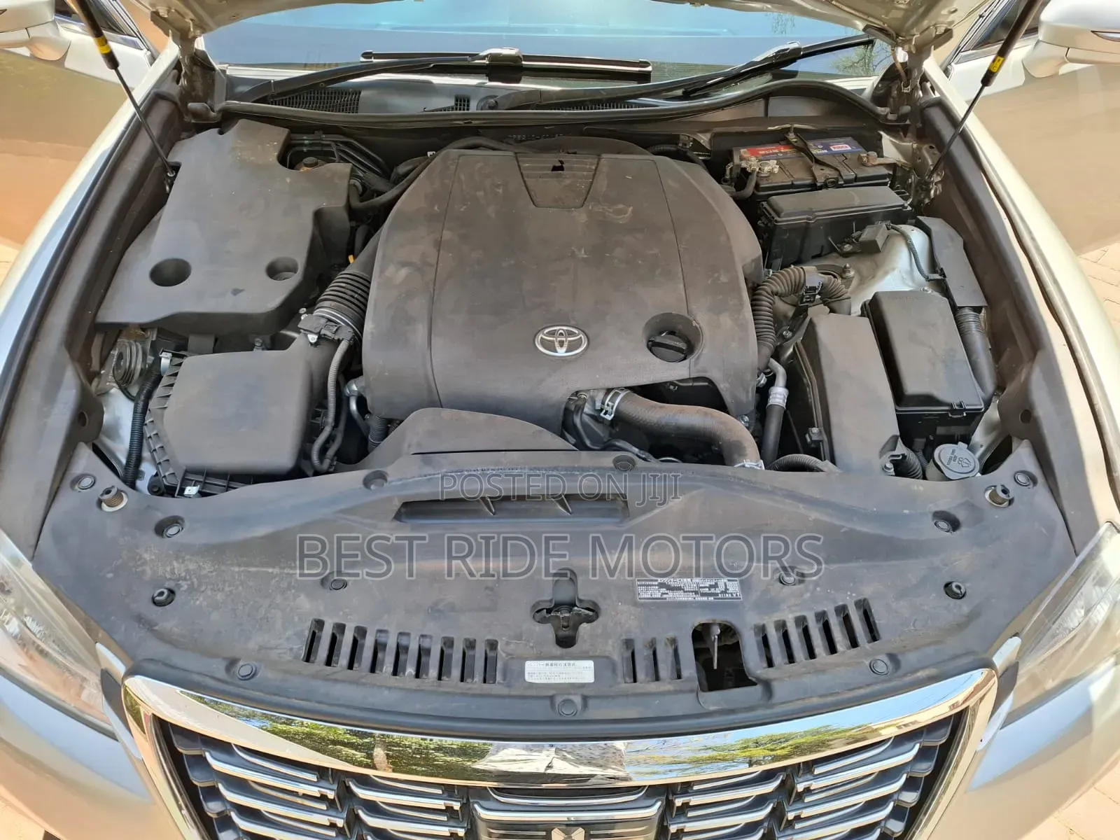 Toyota Crown 2016 Silver
