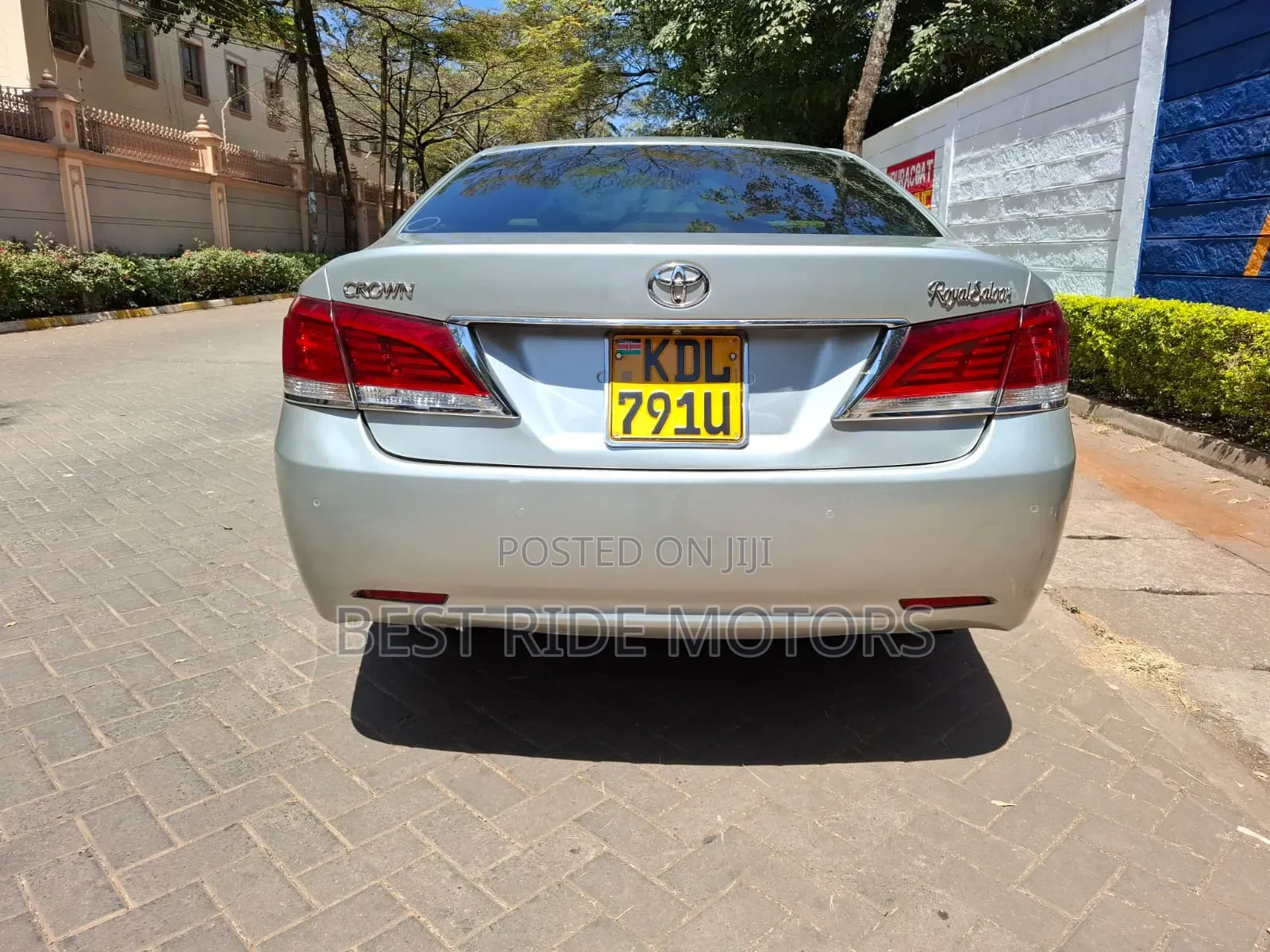 Toyota Crown 2016 Silver