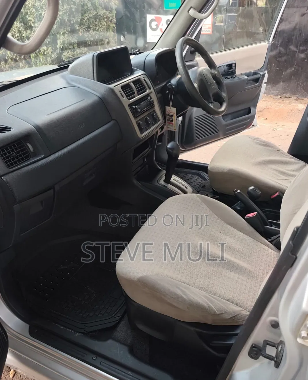 Mitsubishi Pajero 2002 Silver