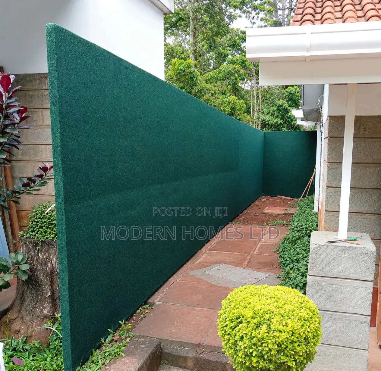 Modern Stand-Alone Privacy Screen Fence | Stylish Durable