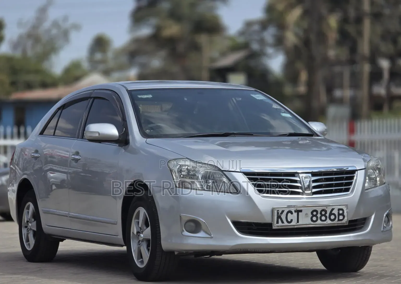 Toyota Premio 2012 Silver