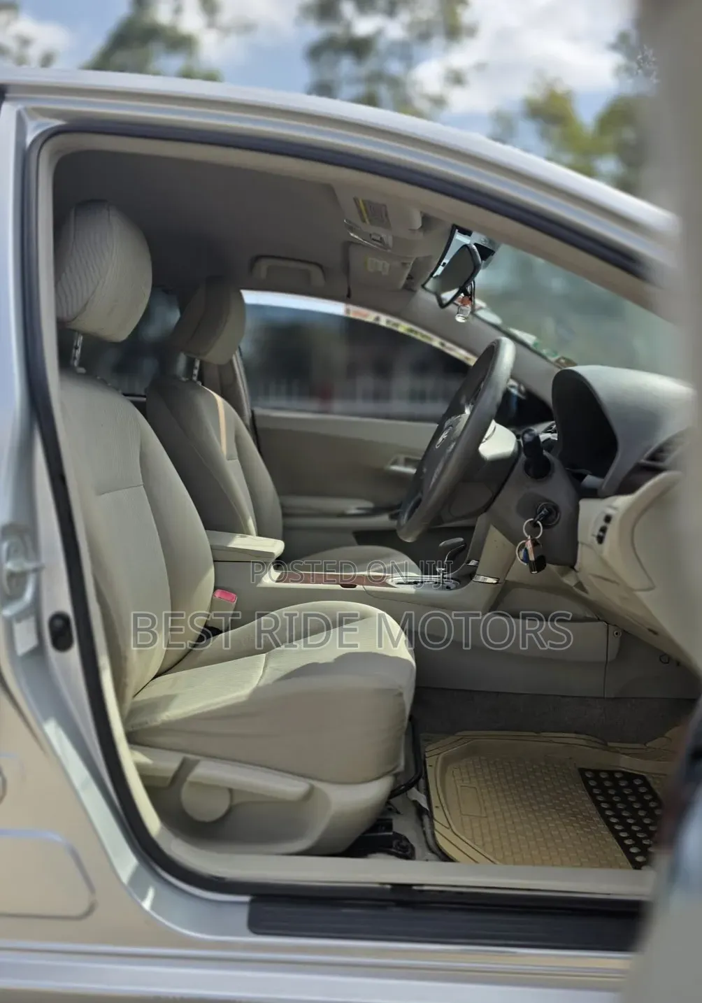 Toyota Premio 2012 Silver