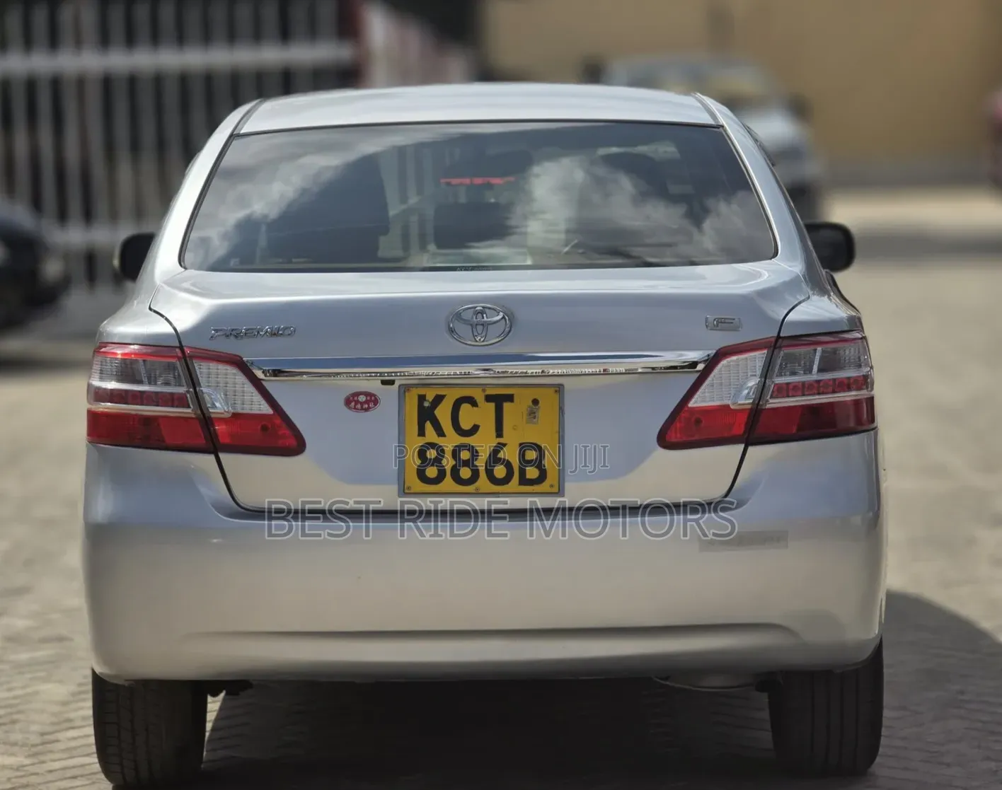 Toyota Premio 2012 Silver