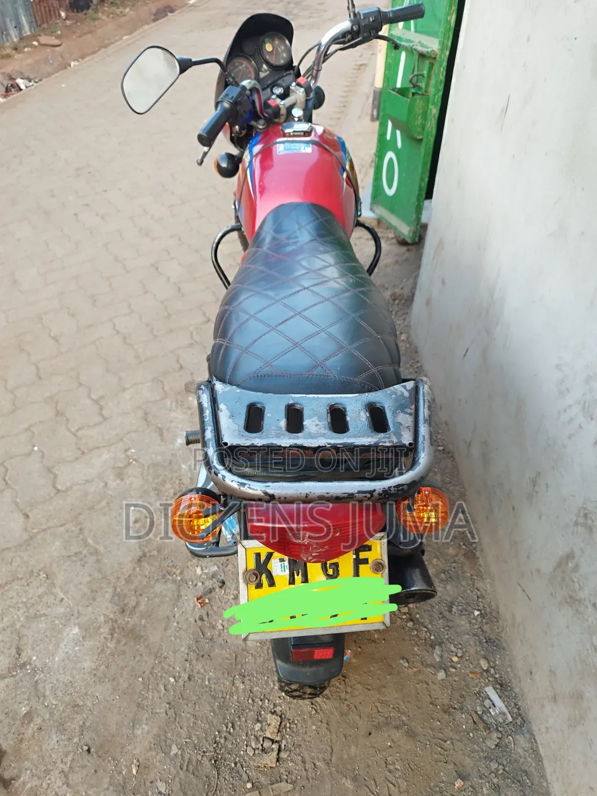 Bajaj Boxer 150 UG 2024 Red