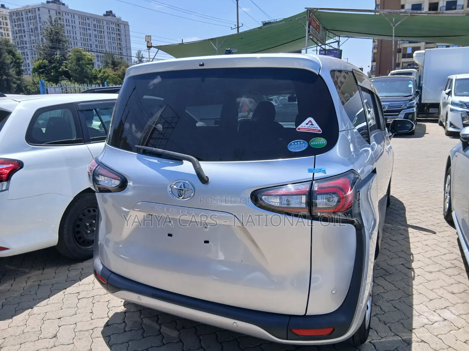 Toyota Sienta 2019 Silver