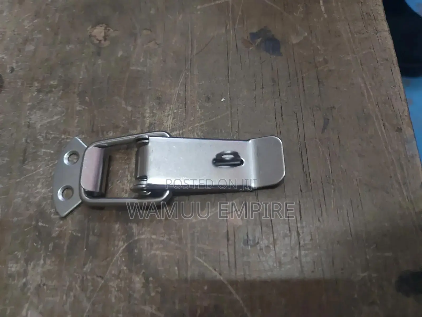 Spring-Loaded Over-Centre Toggle Latch