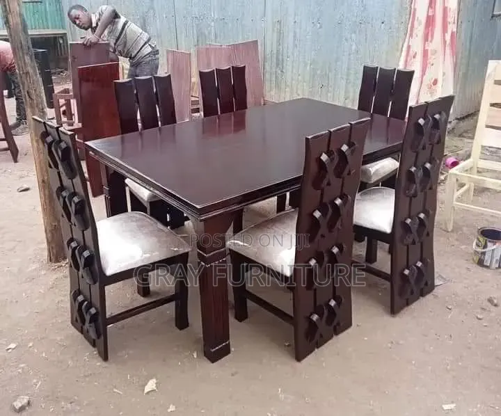 Mahogany 6 Seater Dining Sets .