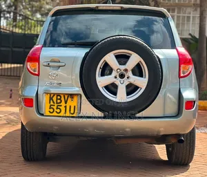 Toyota RAV4 2007 Gold