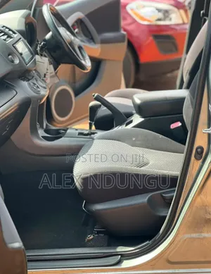 Toyota RAV4 2007 Gold