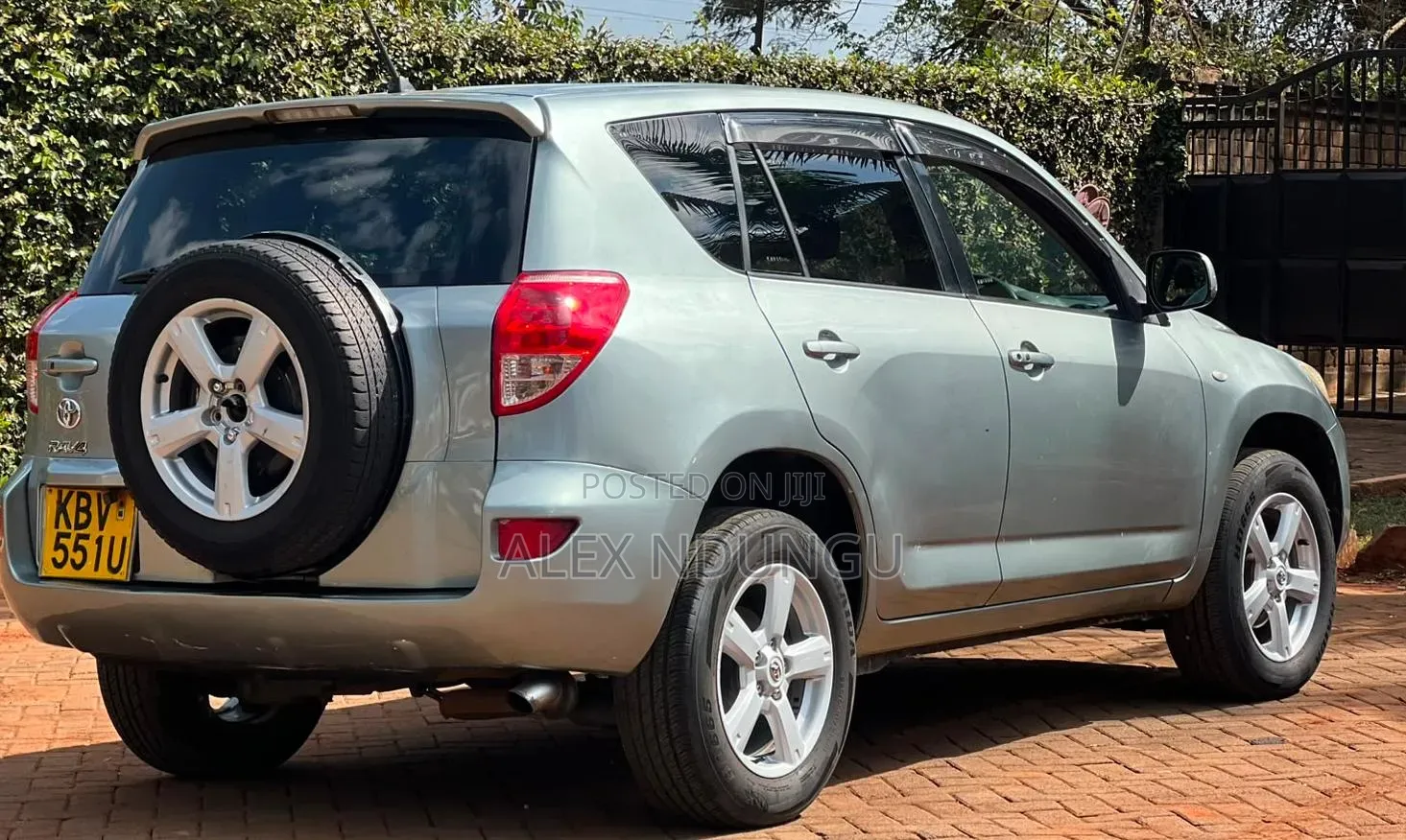 Toyota RAV4 2007 Gold