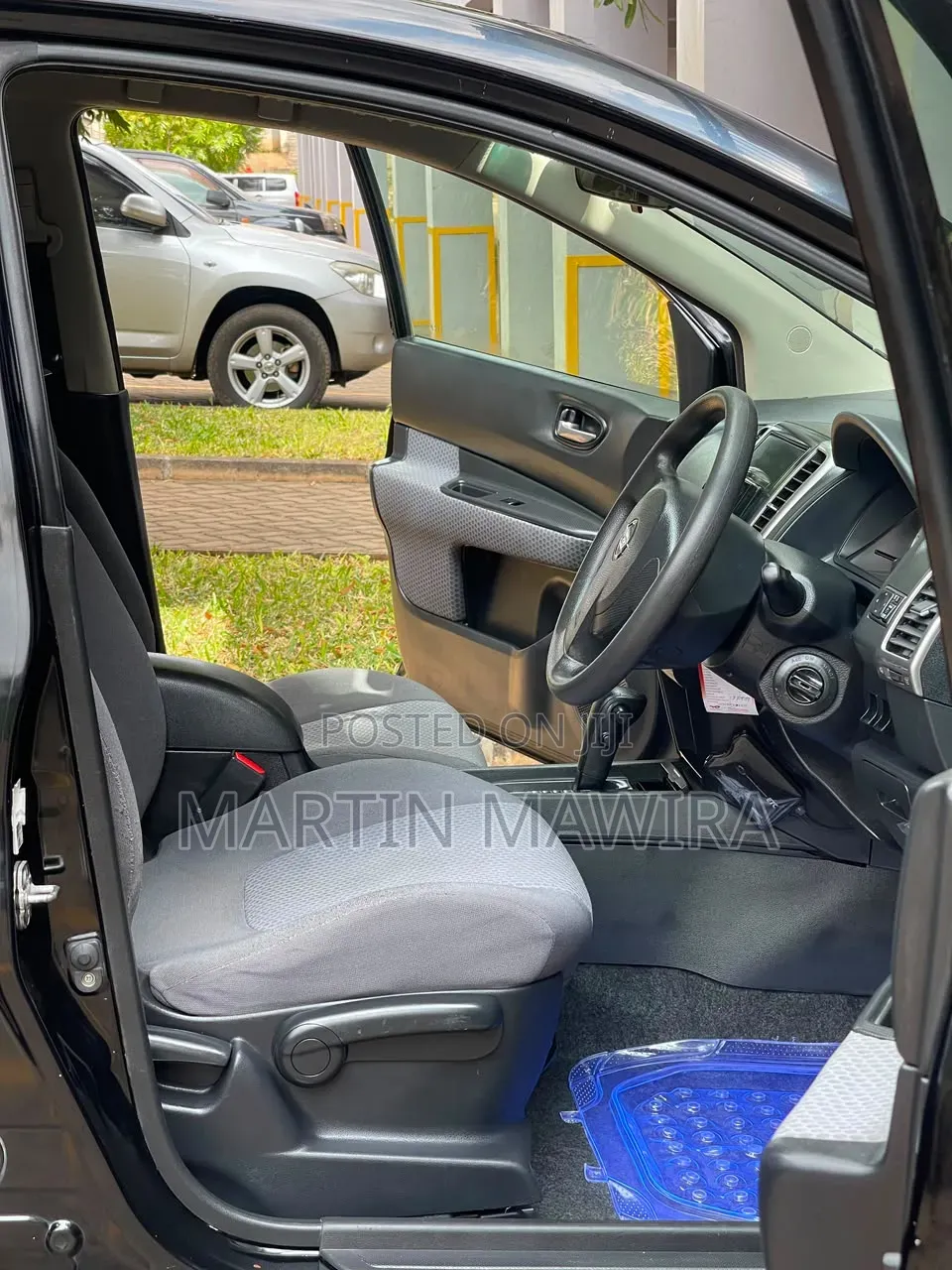 Nissan Wingroad 2010 Black