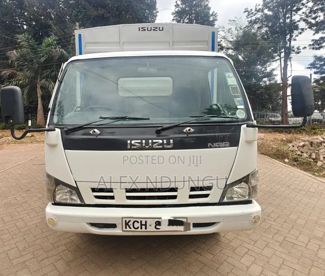 Isuzu NPR Very Clean