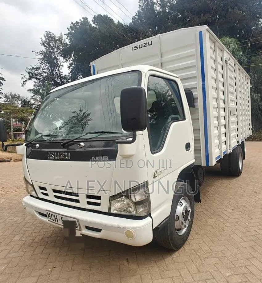 Isuzu NPR Very Clean