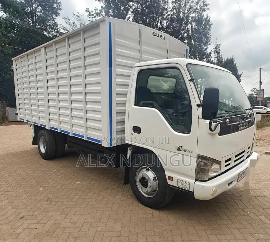 Isuzu NPR Very Clean
