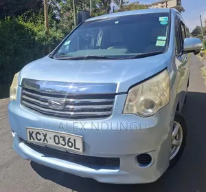 Toyota Noah 2012 Blue