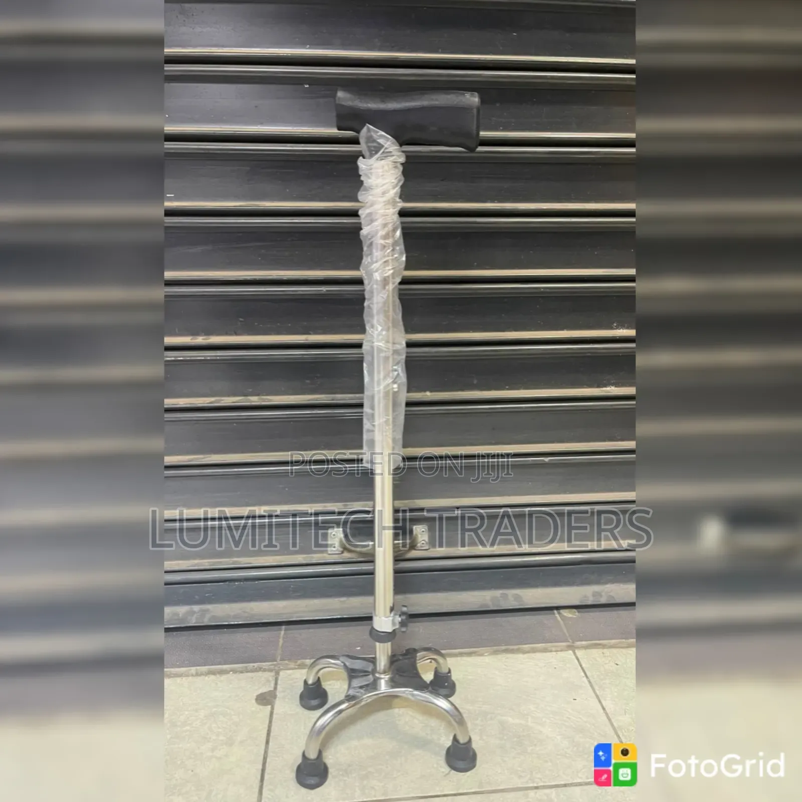 Walking Tripod Stick With 4 Stands