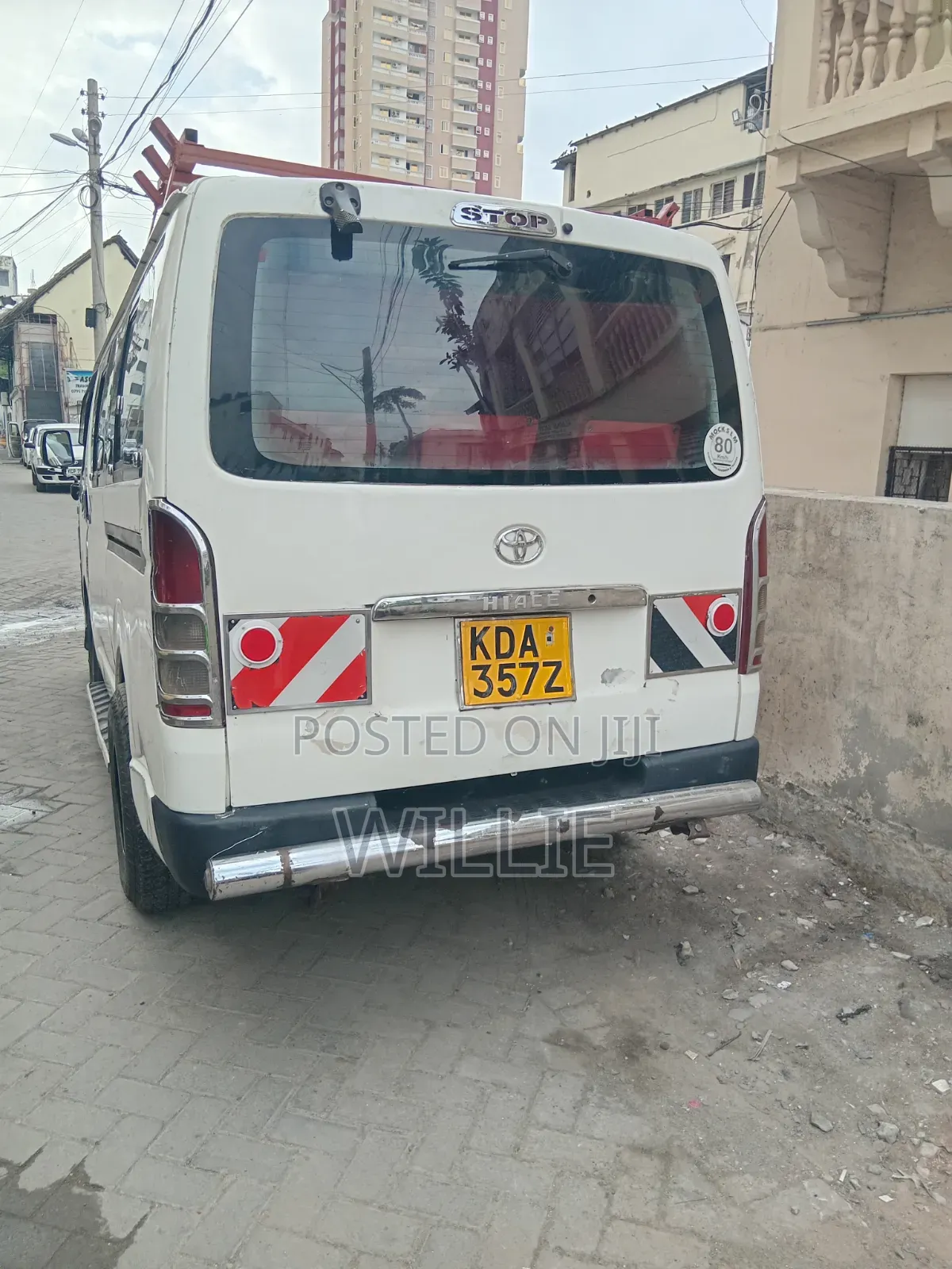 Toyota HiAce 2013 White