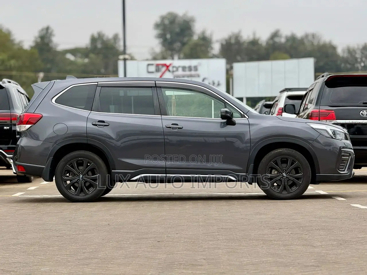 Subaru Forester Premium 2021 Gray