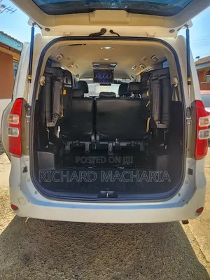 Toyota Noah 2013 White