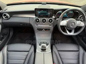 Mercedes-Benz C200 2019 Red
