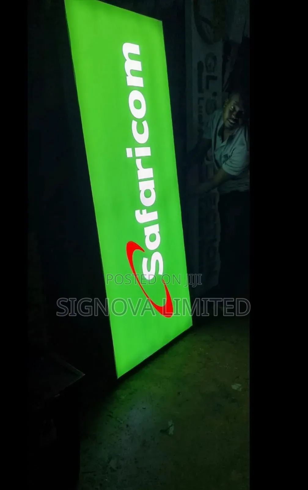 2d,3d Signs,signboards,sign Writer,lightbox,Branding, Sticker.
