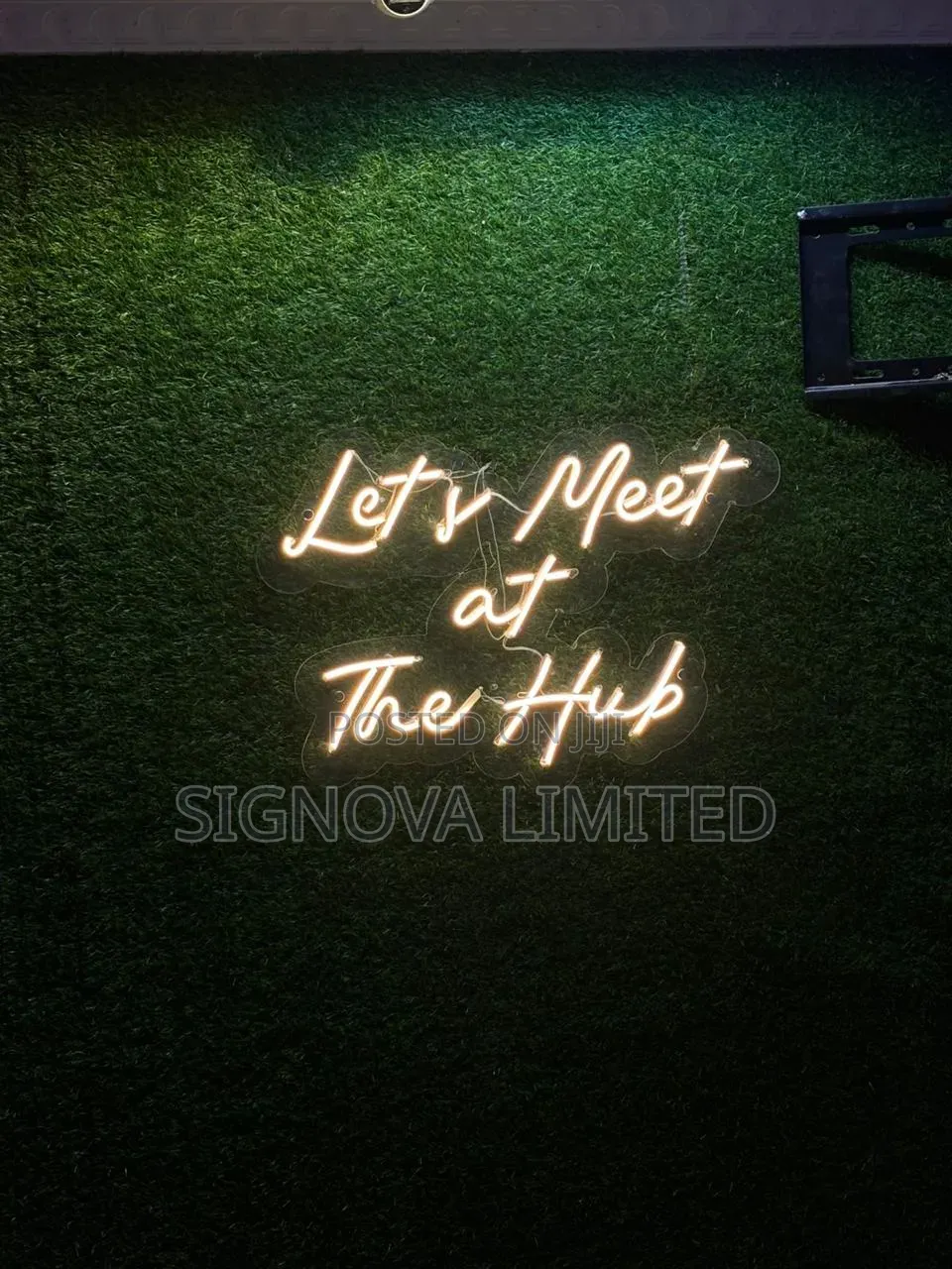 2d,3d Signs,signboards,sign Writer,lightbox,Branding, Sticker.