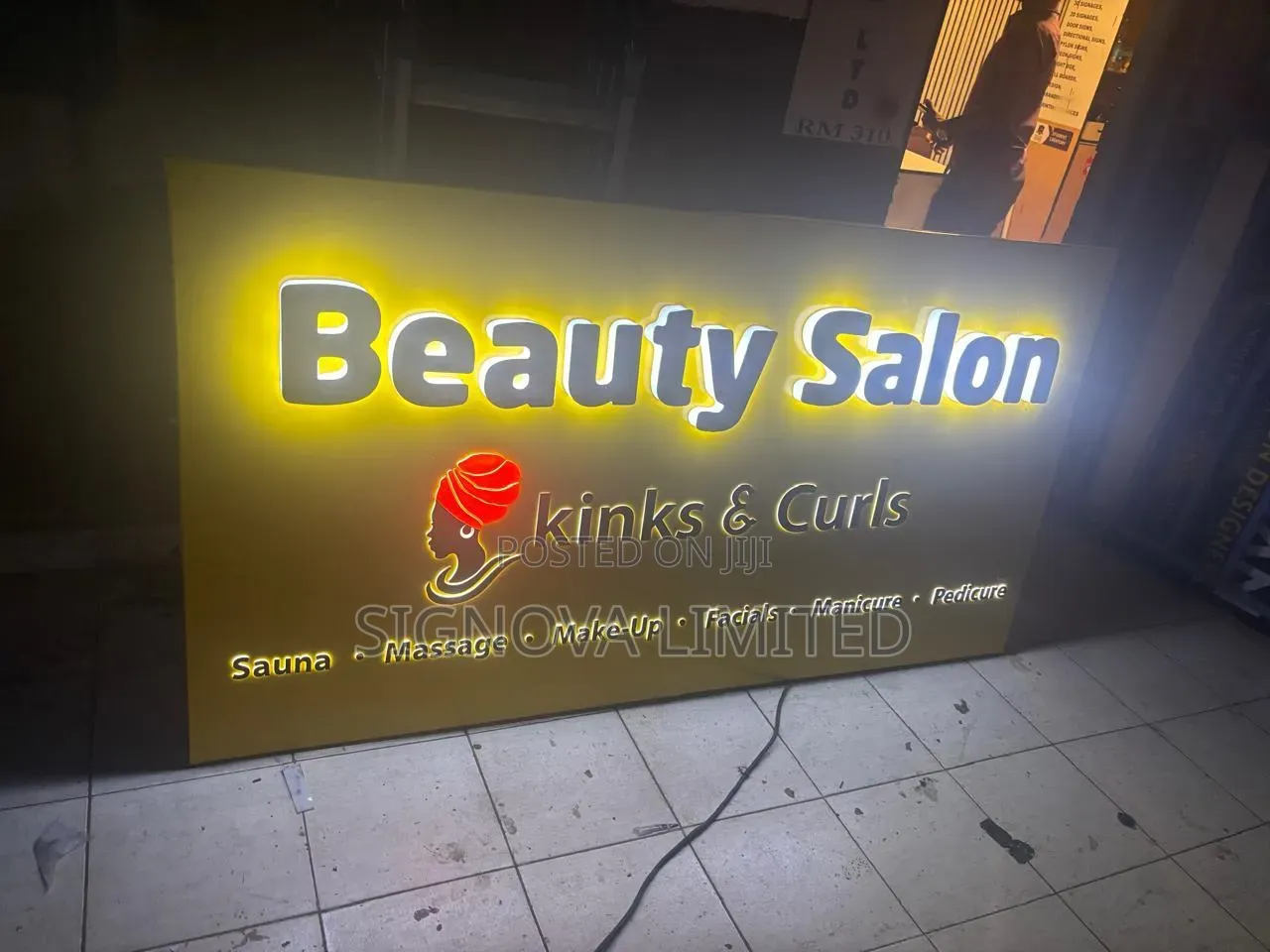 2d,3d Signs,signboards,sign Writer,lightbox,Branding, Sticker.