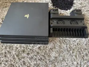 Play Station 4 Pro