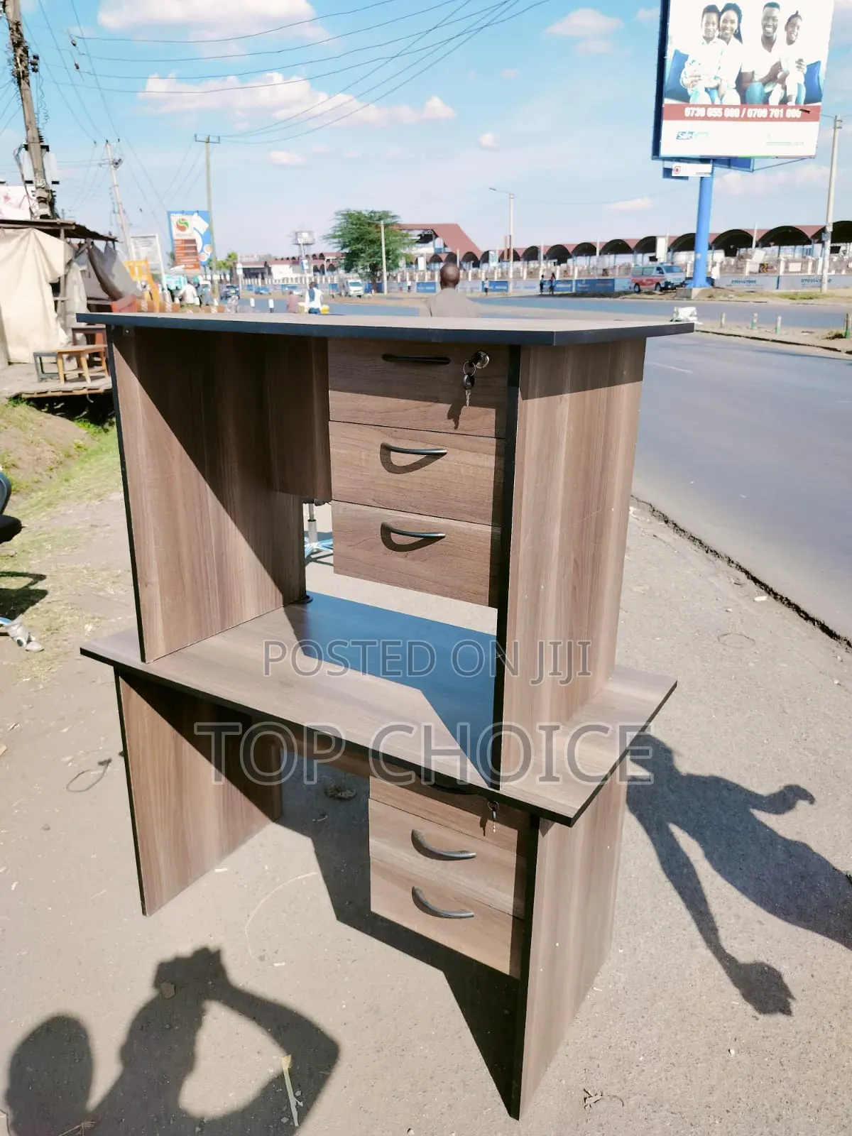 Modern Office Desk With Drawers