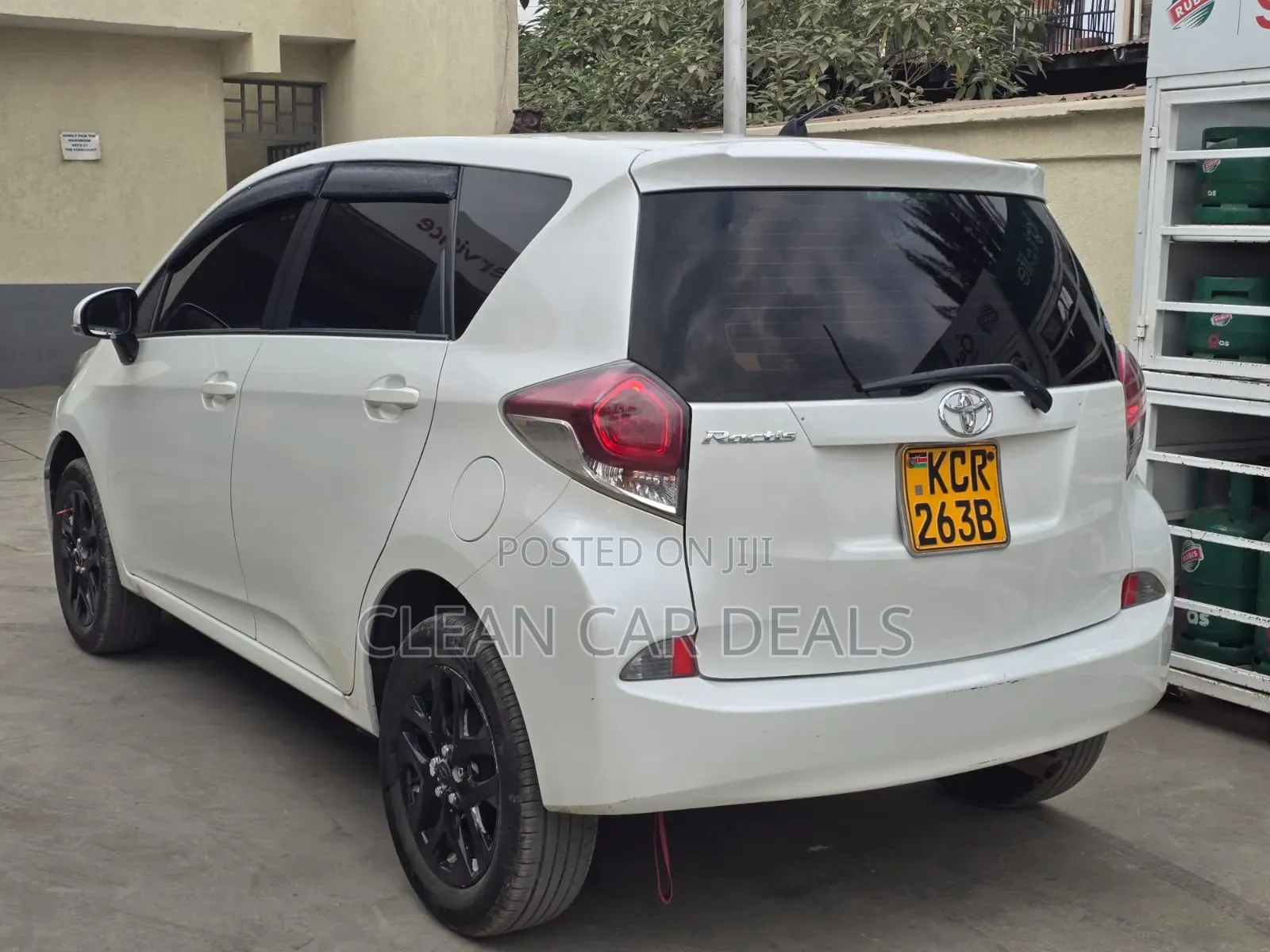 Toyota Ractis 2012 White