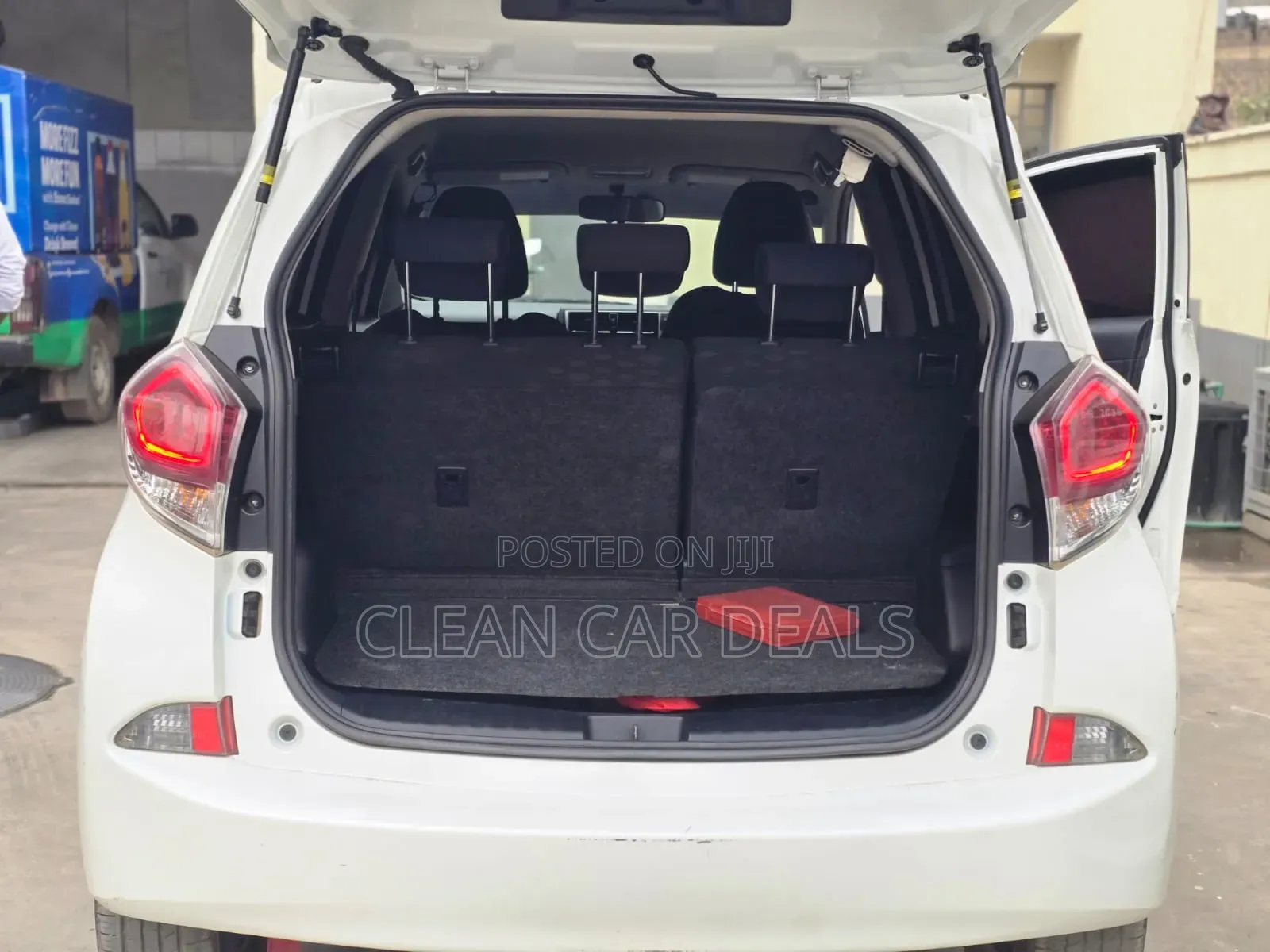 Toyota Ractis 2012 White