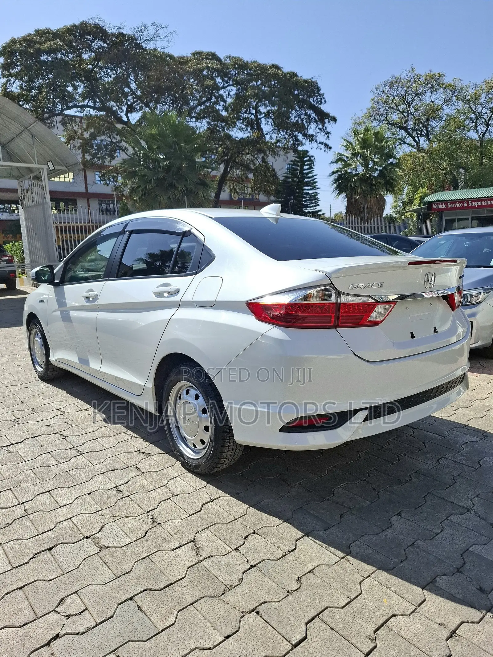 Honda Grace 1.5 Hybrid FWD 2019 White