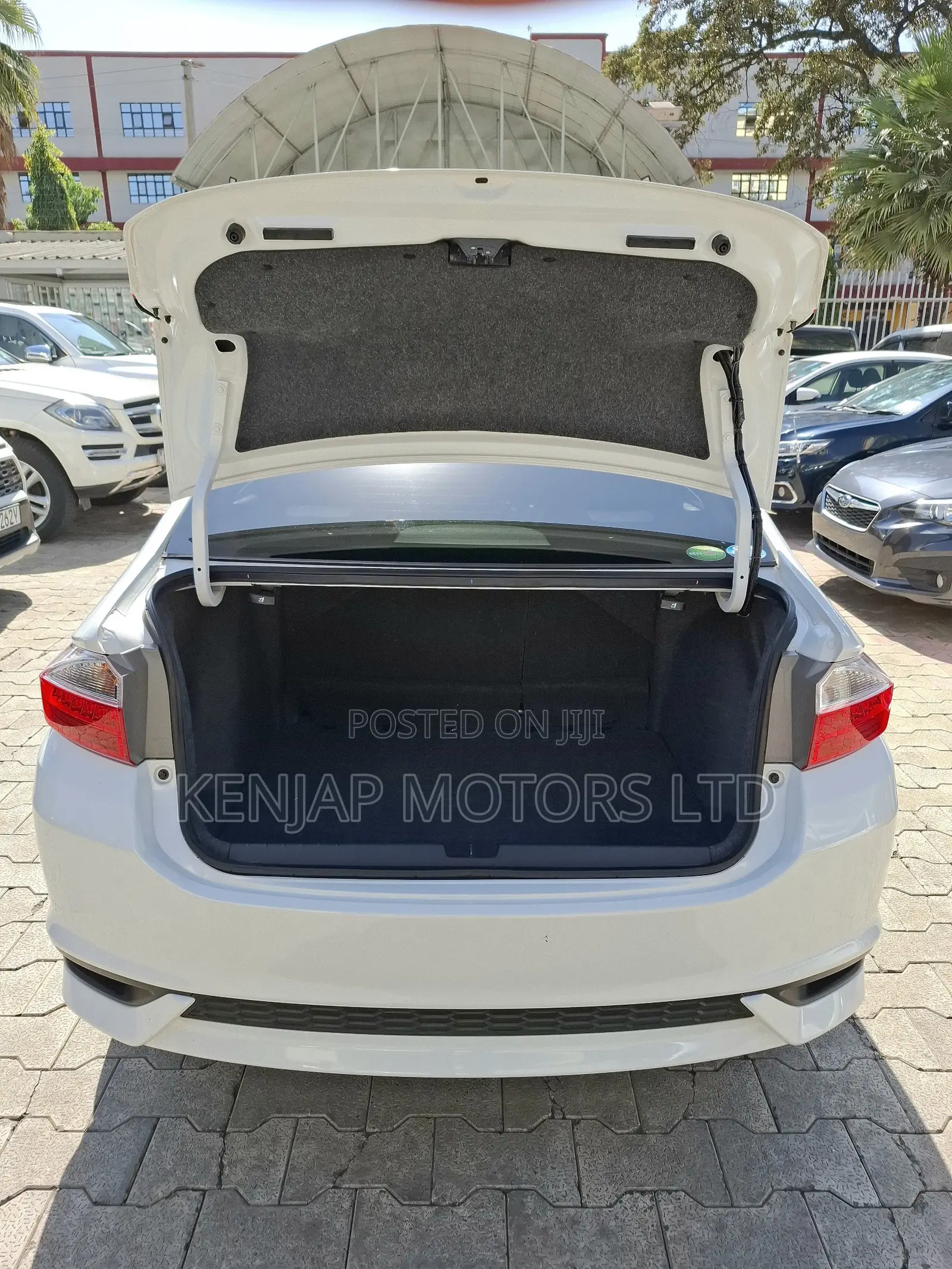 Honda Grace 1.5 Hybrid FWD 2019 White