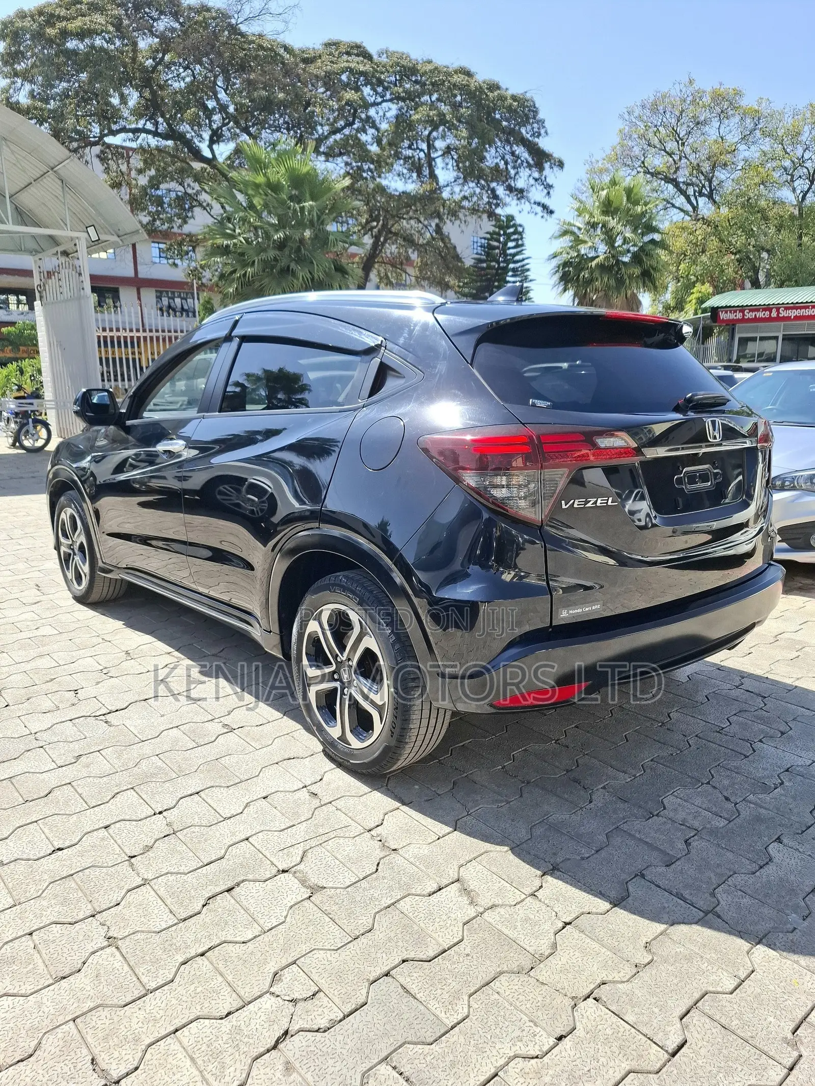 Honda Vezel 2019 Black