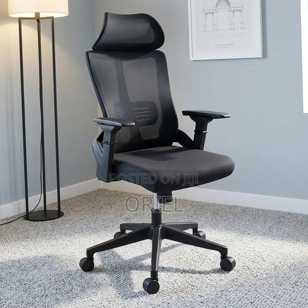 Office Chair : Ergonomic Staff Seat - thumbnail 9
