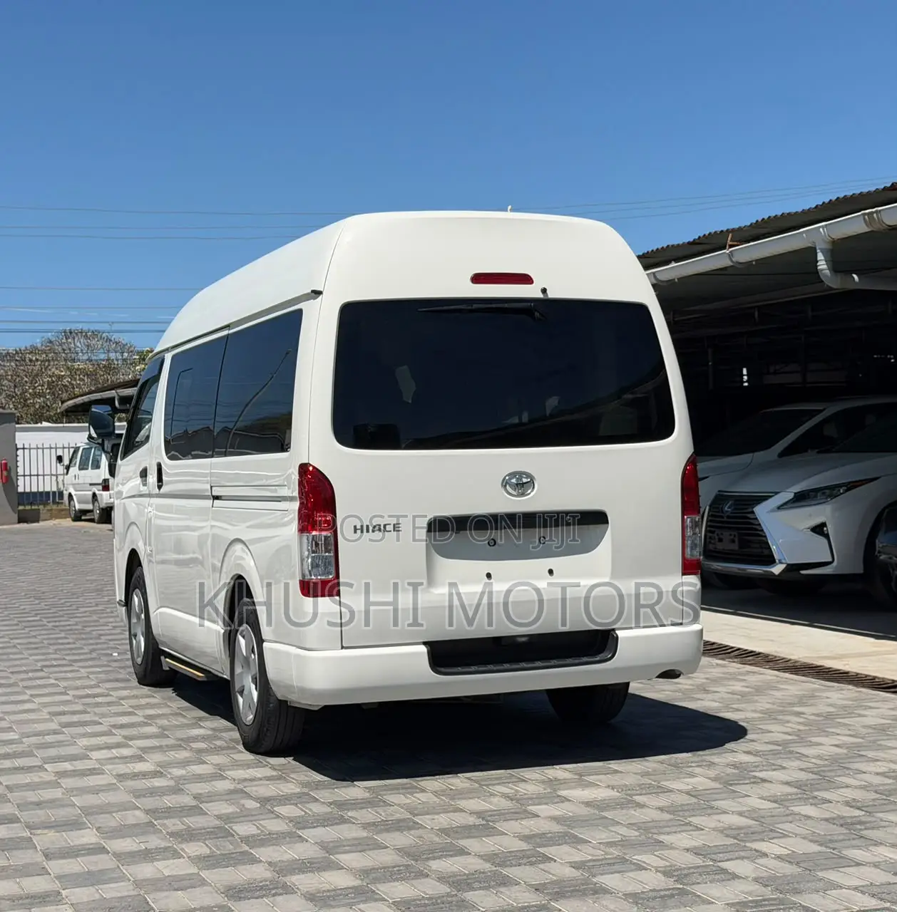 Toyota HiAce 2019 White