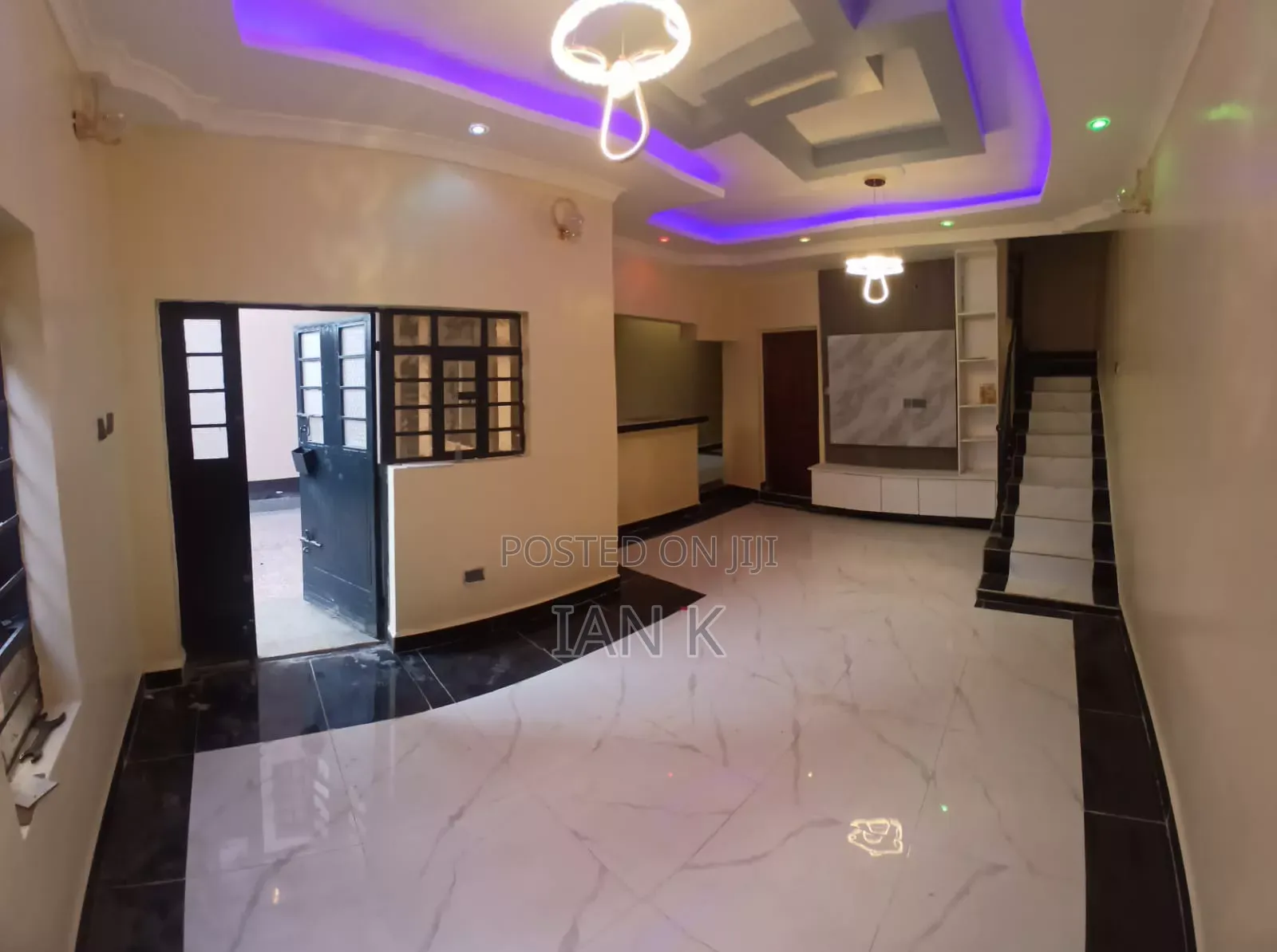 5bdrm Maisonette in Murema Estate, Kenyatta Road / Theta  for sale
