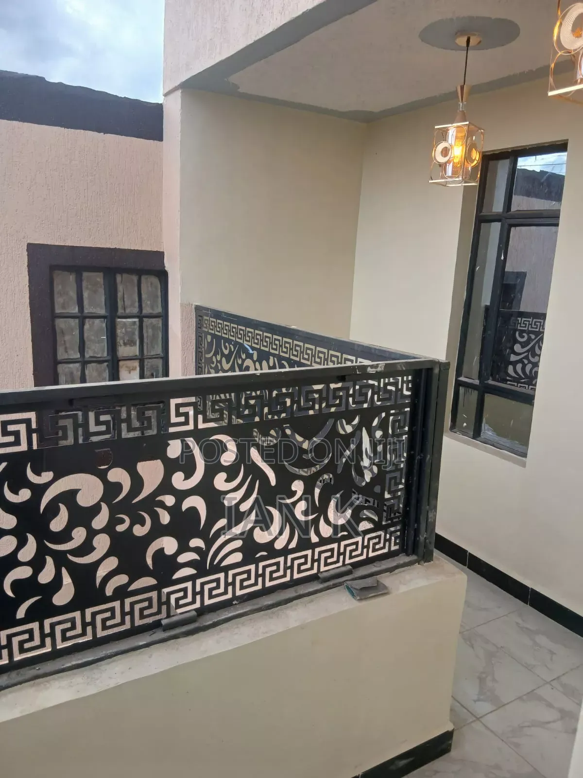 5bdrm Maisonette in Murema Estate, Kenyatta Road / Theta  for sale