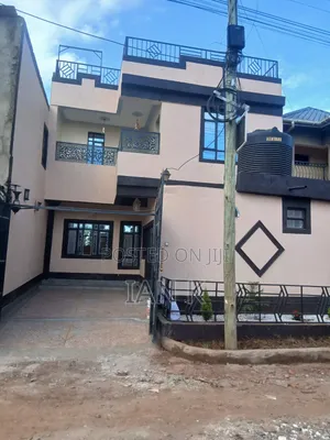 5bdrm Maisonette in Murema Estate, Kenyatta Road / Theta  for sale