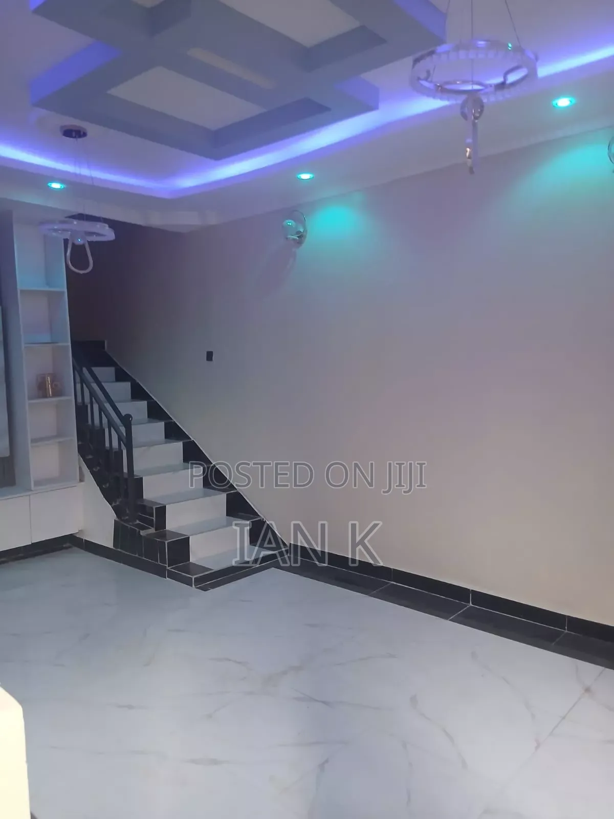 5bdrm Maisonette in Murema Estate, Kenyatta Road / Theta  for sale