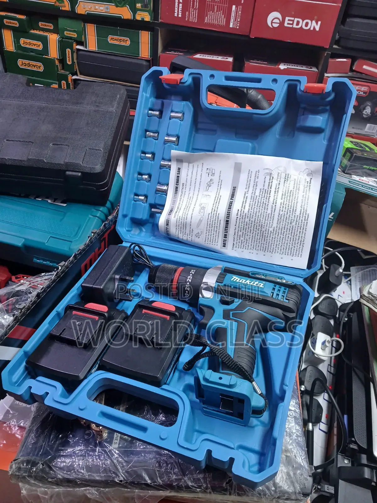 Makita Cordless Impact Drill Set With 2 Batteries and Charger Kit