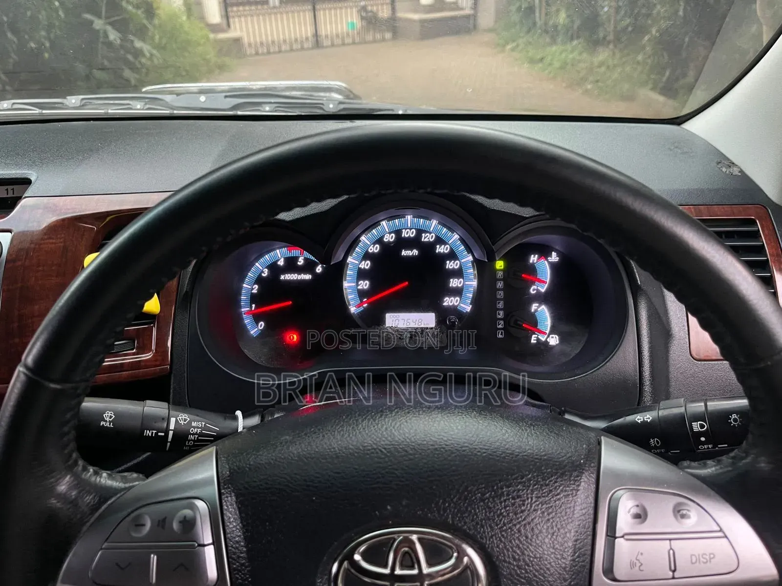Toyota Hilux 2016 Black