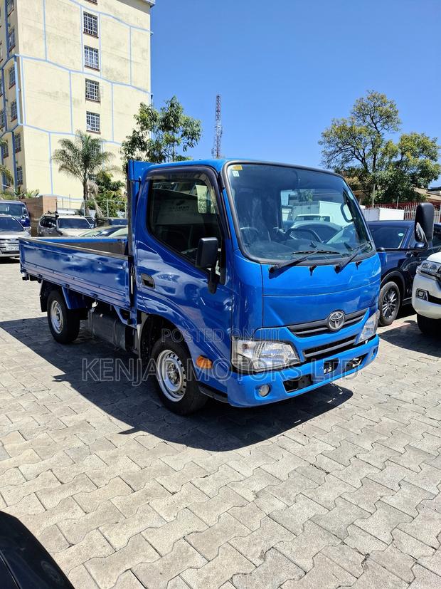 2020 Toyota Dyna - main view
