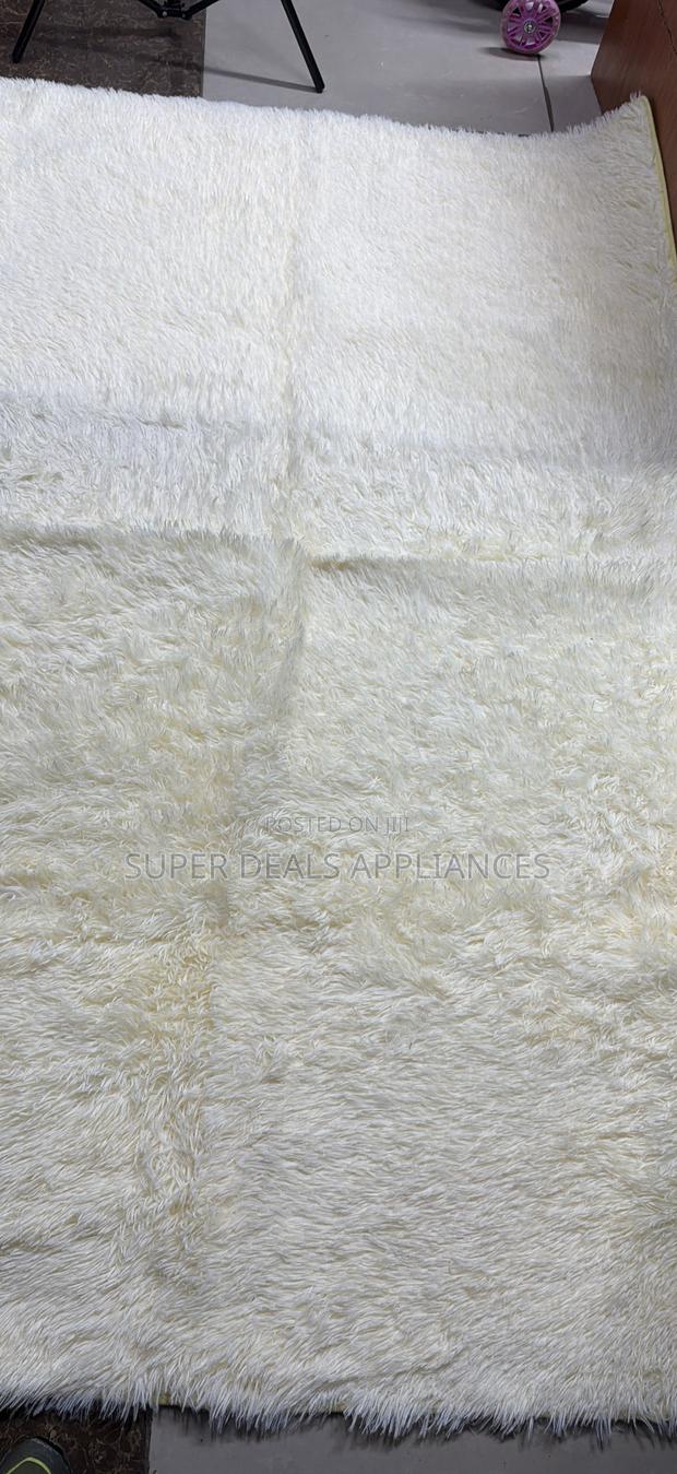5*8 Fluffy Carpets - thumbnail 2