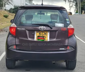 Toyota Ractis 2010 Maroon