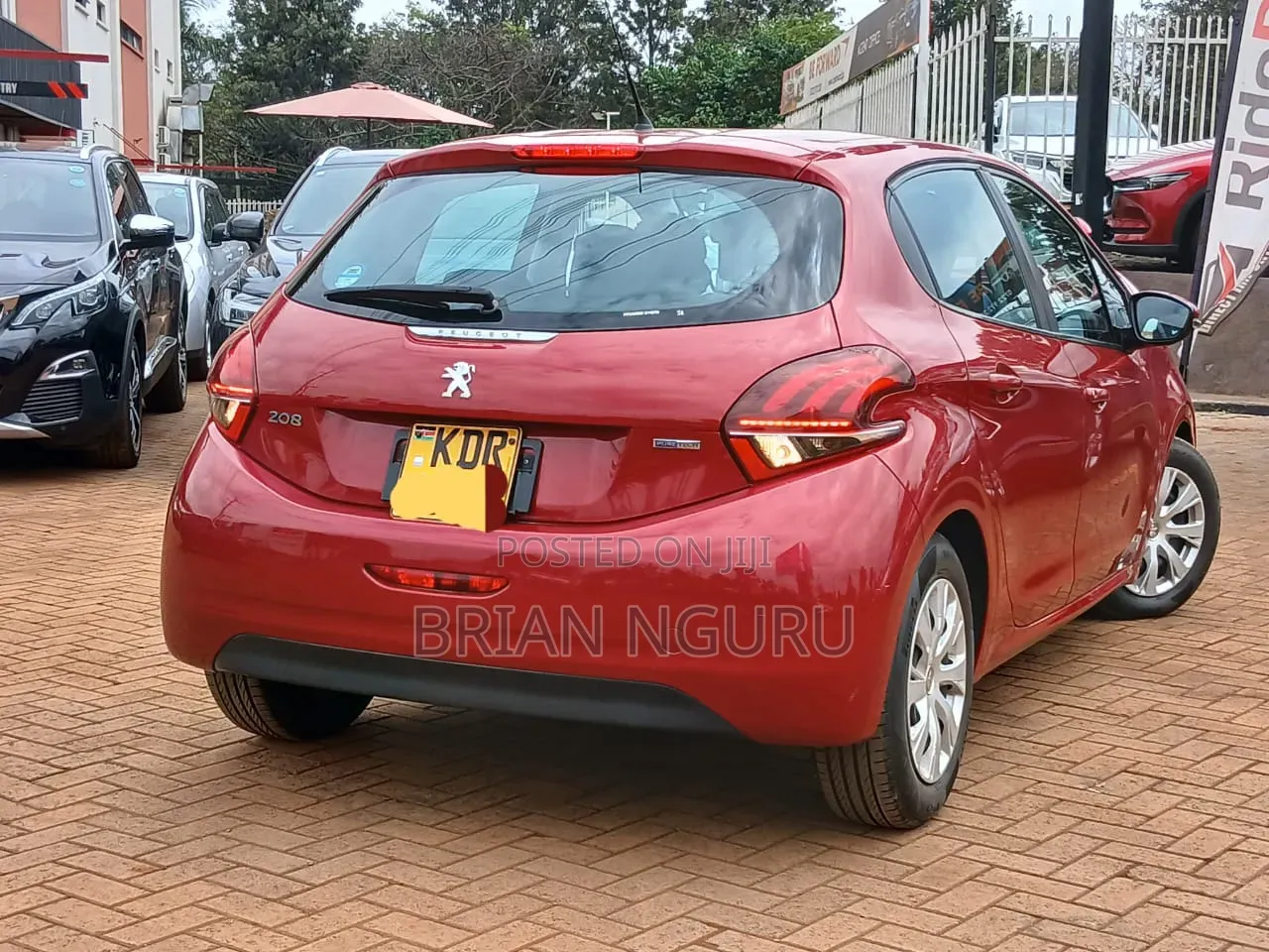 Peugeot 208 2017 Red