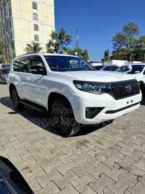 Toyota Land Cruiser Prado 2.7 2021 Pearl