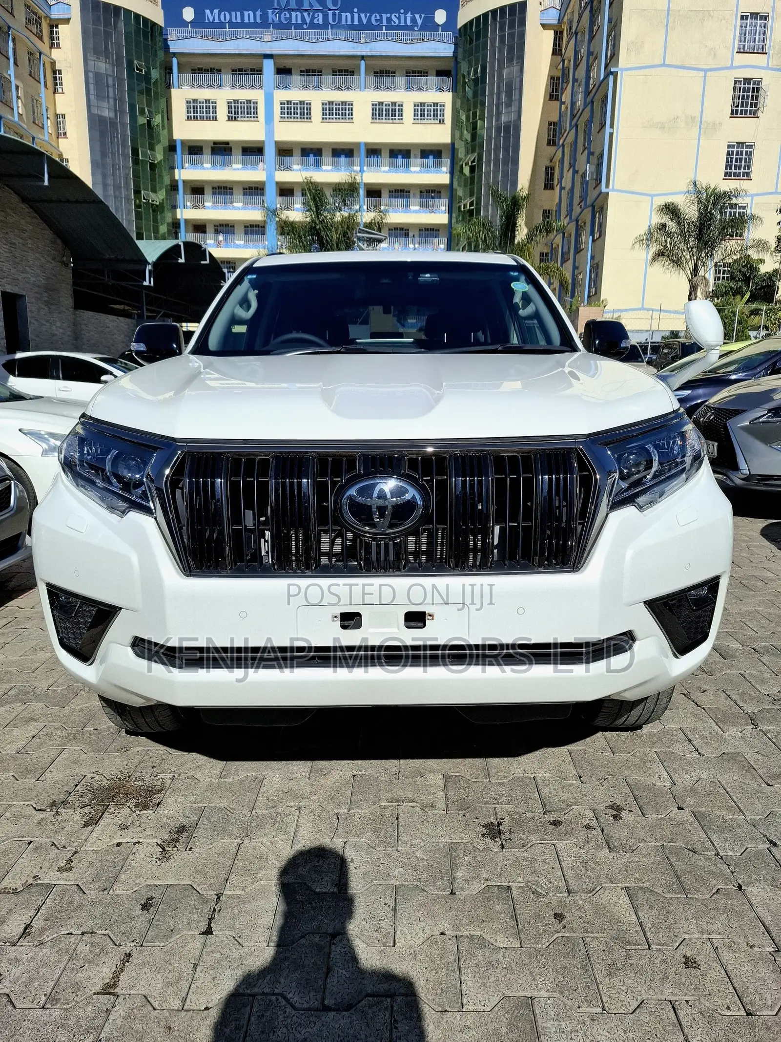 Toyota Land Cruiser Prado 2.7 2021 Pearl